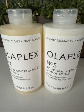 OLAPLEX No.4 Bond Maintenance Shampoo and No. 5 Bond Maintenance Conditioner